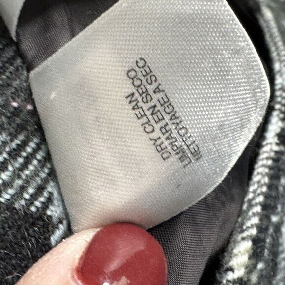 Jones Wear Size 12 Wool Blend Skirt Gray Plaid Career Academia Pink Black Modest - Picture 8 of 9